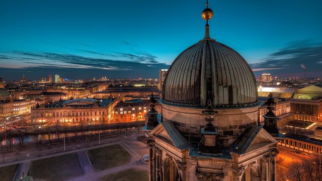 柏林最大的教堂，登上穹顶回廊，俯瞰博物馆岛的迷人风光