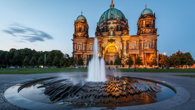 柏林最大的教堂，登上穹顶回廊，俯瞰博物馆岛的迷人风光